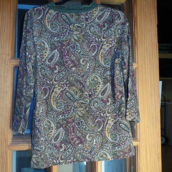 Jones New York Signature 3/4 Sleeve - Green/Gold/Berry Paisley: Size Large - Picture 5 of 6